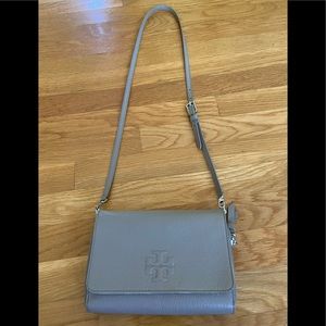 Tory Burch Flat Wallet Grey Leather Cross Body Bag
